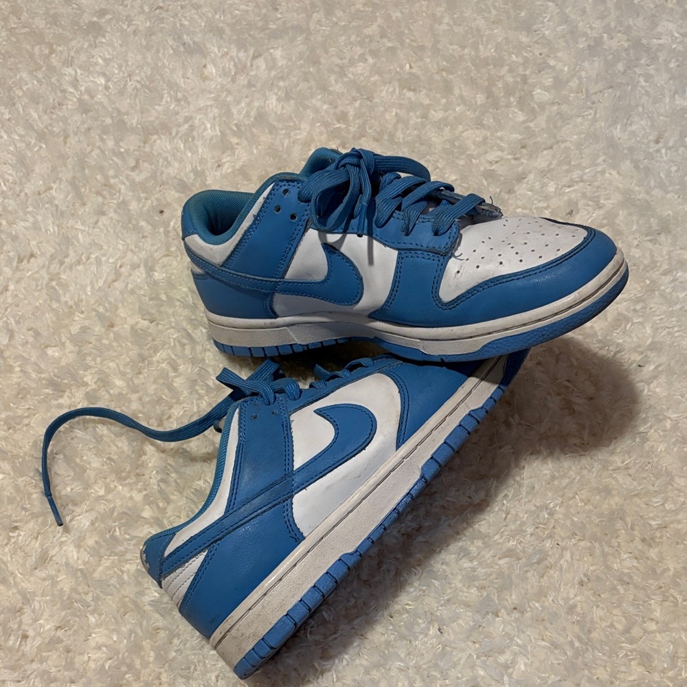 Blue UNC Nike Dunks